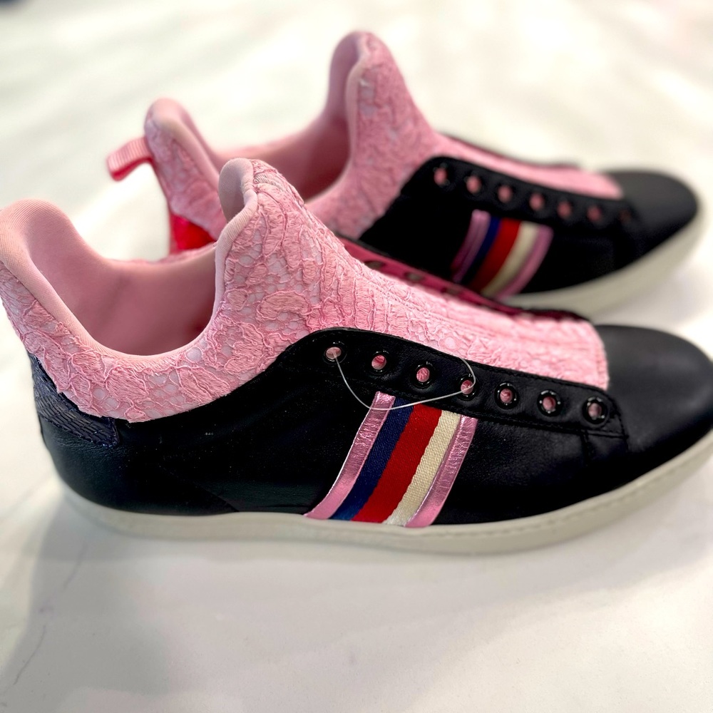 GUCCI LEATHER LACE AYERS WEB ACE HIGH TOP SNEAKERS